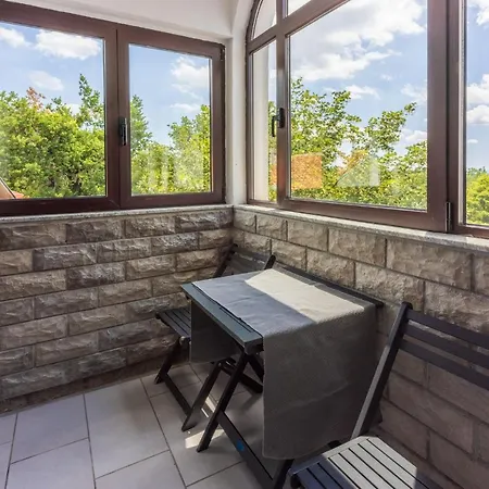 Mijo Apartament *